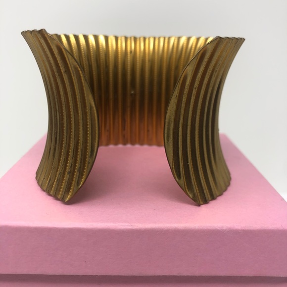 CUFF BRACELET - Picture 2 of 3